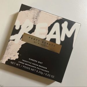 Fenty Beauty CHEEKS OUT FREESTYLE CREAM BRONZER